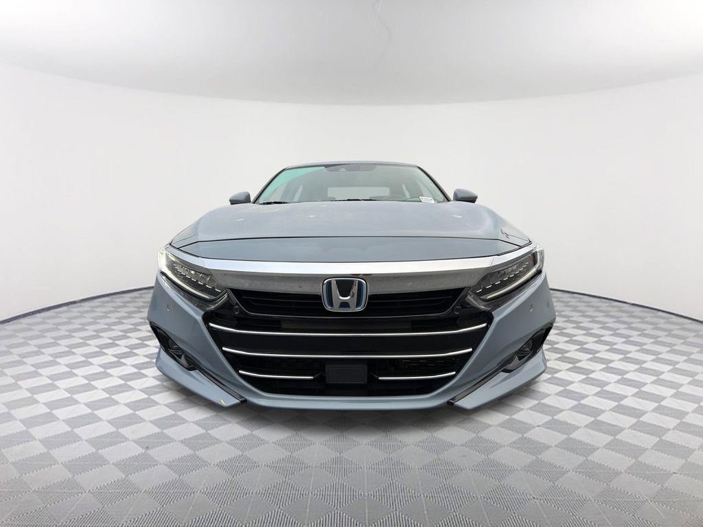 Used 2022 Honda Accord Touring image 2