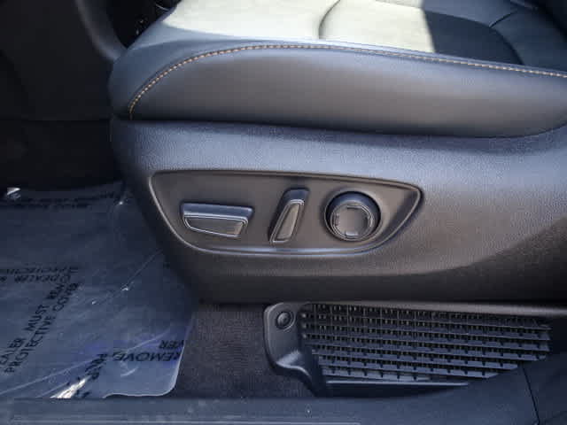Certified 2025 Toyota Sienna XLE Woodland Edition AWD/4WD image 16