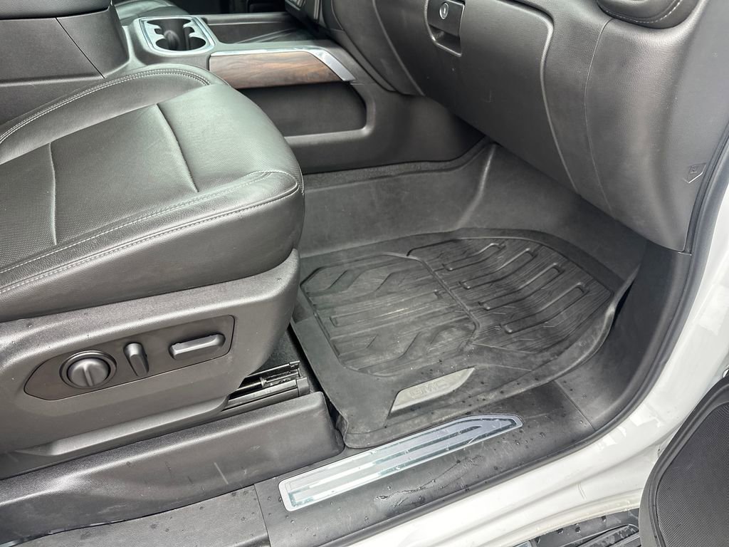 Used 2020 GMC Sierra 1500 SLT image 37