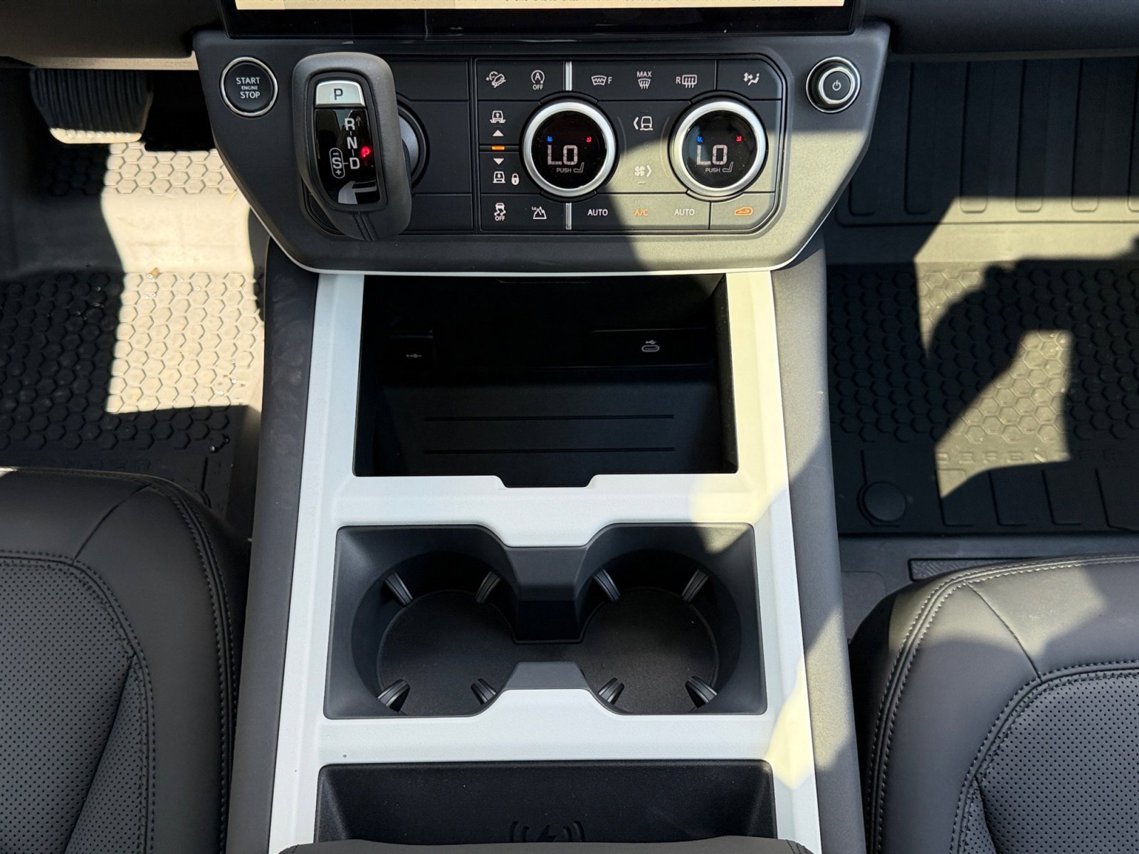 New 2026 Land Rover Defender 110 S AWD/4WD image 15