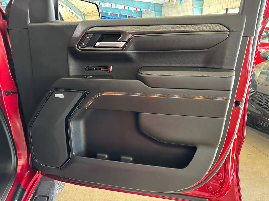 Used 2022 GMC Sierra 1500 AT4 w/ AT4 Preferred Package image 16