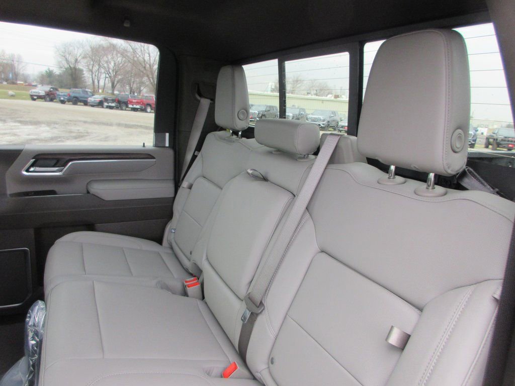 New 2026 GMC Sierra 3500 SLT w/ SLT Premium Package AWD/4WD image 15
