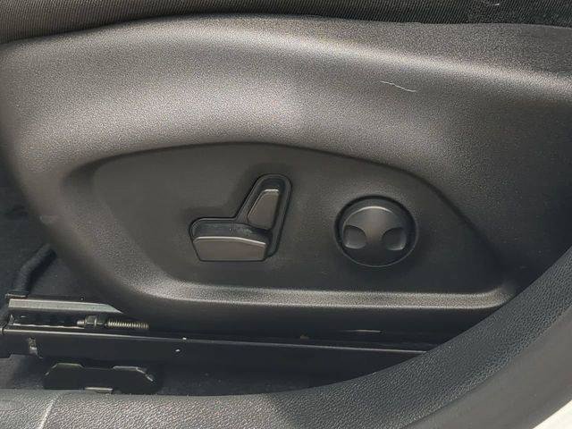 Certified 2023 Jeep Compass Latitude w/ Sun and Sound Group AWD/4WD image 22