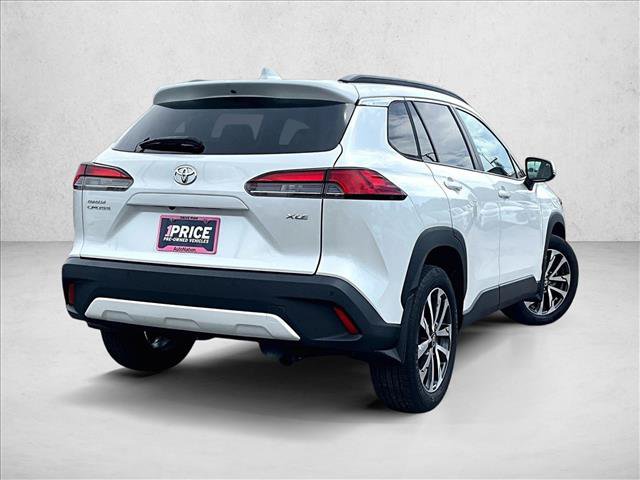 Used 2023 Toyota Corolla Cross XLE FWD image 2