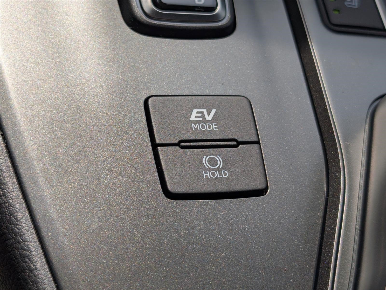 New 2026 Lexus UX 300h AWD image 23