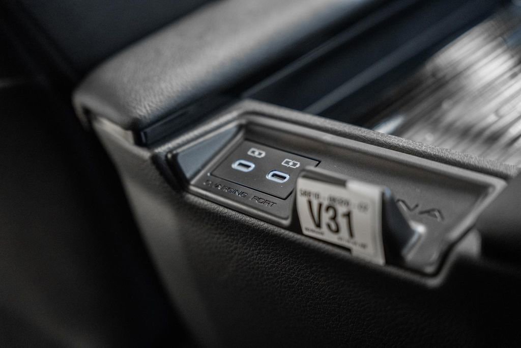 New 2026 Toyota Sienna XLE Woodland Edition image 34