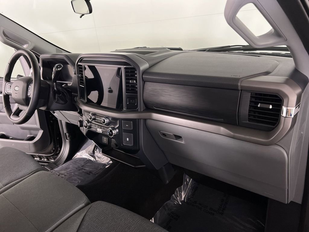 Used 2025 Ford F150 XLT w/ Equipment Group 301A Standard image 27