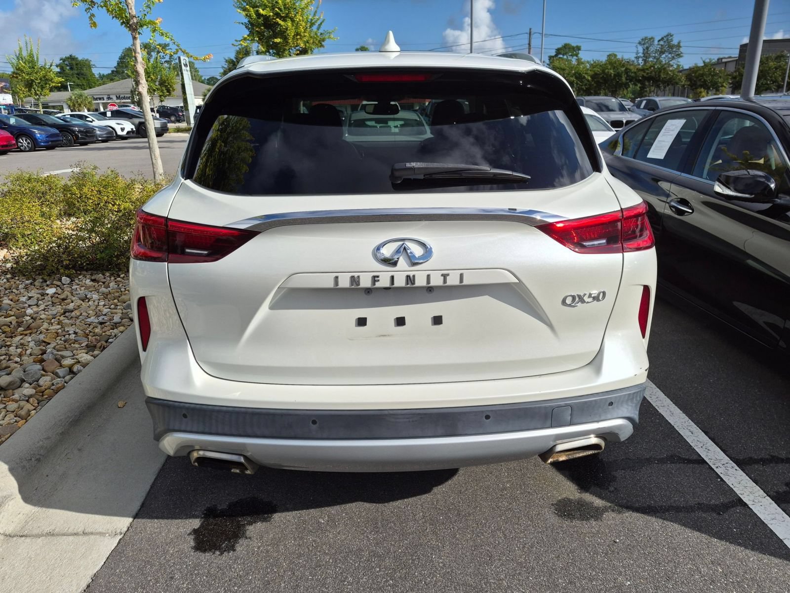 Used 2021 INFINITI QX50 Luxe FWD image 3