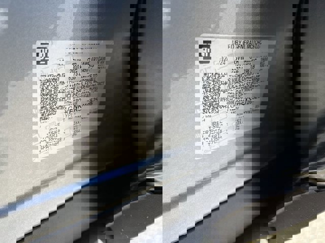 Used 2025 GMC Acadia Elevation image 35