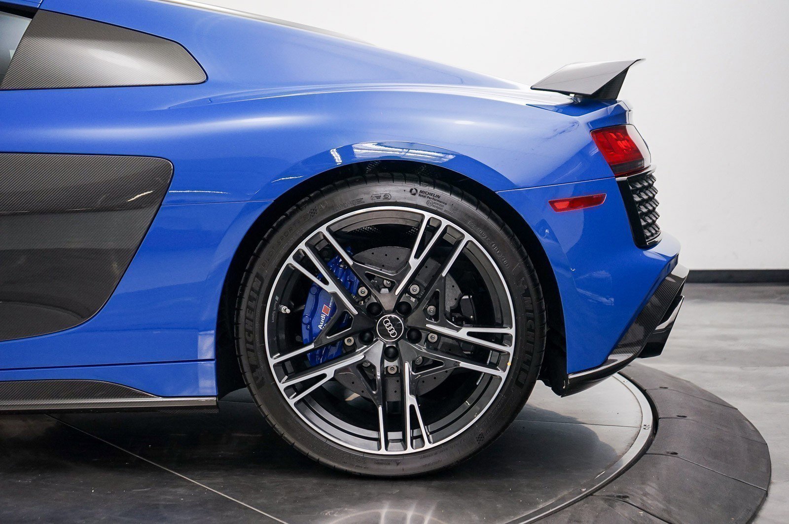 Used 2023 Audi R8 V10 performance image 13