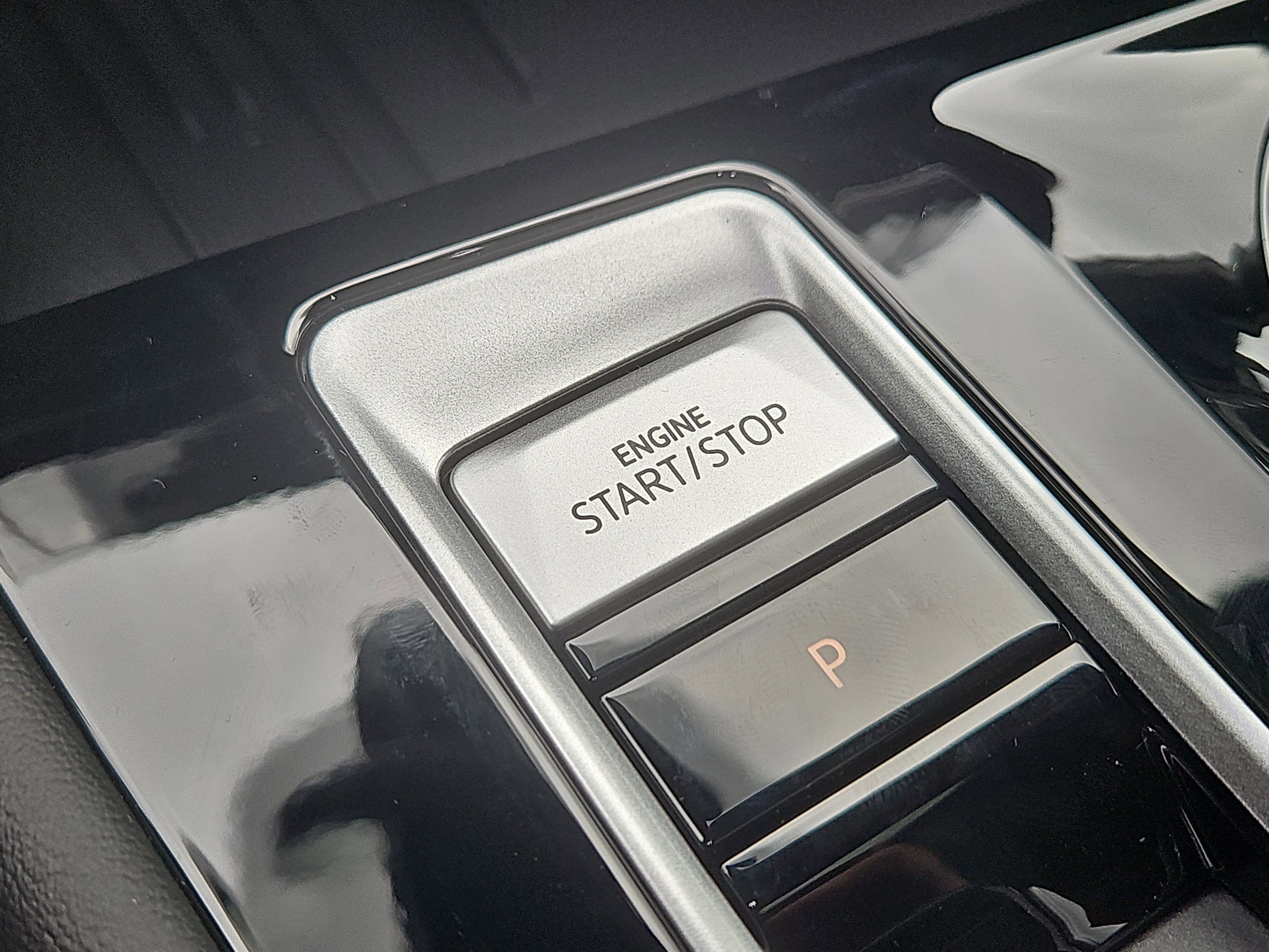 New 2026 Volkswagen Atlas Cross Sport SEL Premium R-Line image 15