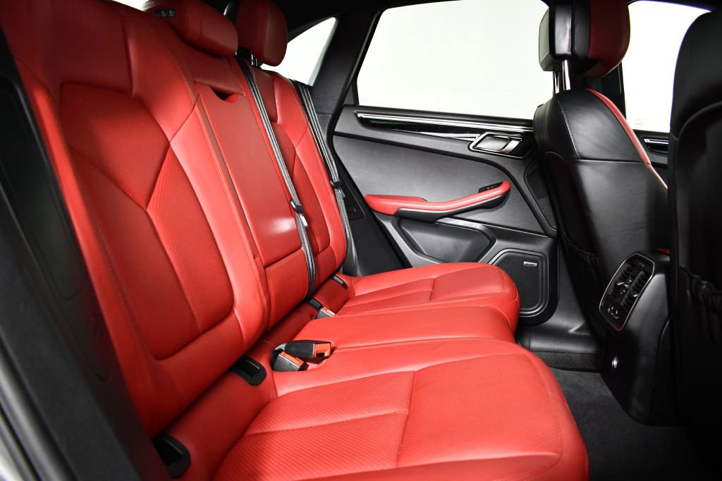 Used 2016 Porsche Macan S w/ Premium Package Plus image 19