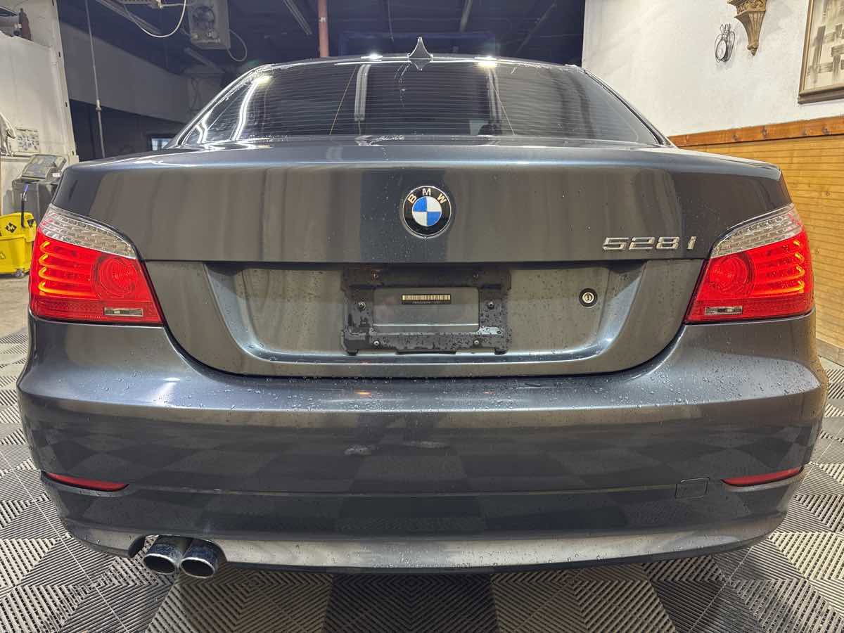 Used 2008 BMW 528i Sedan image 4