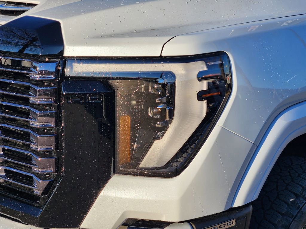 New 2026 GMC Sierra 2500 Denali Ultimate image 5