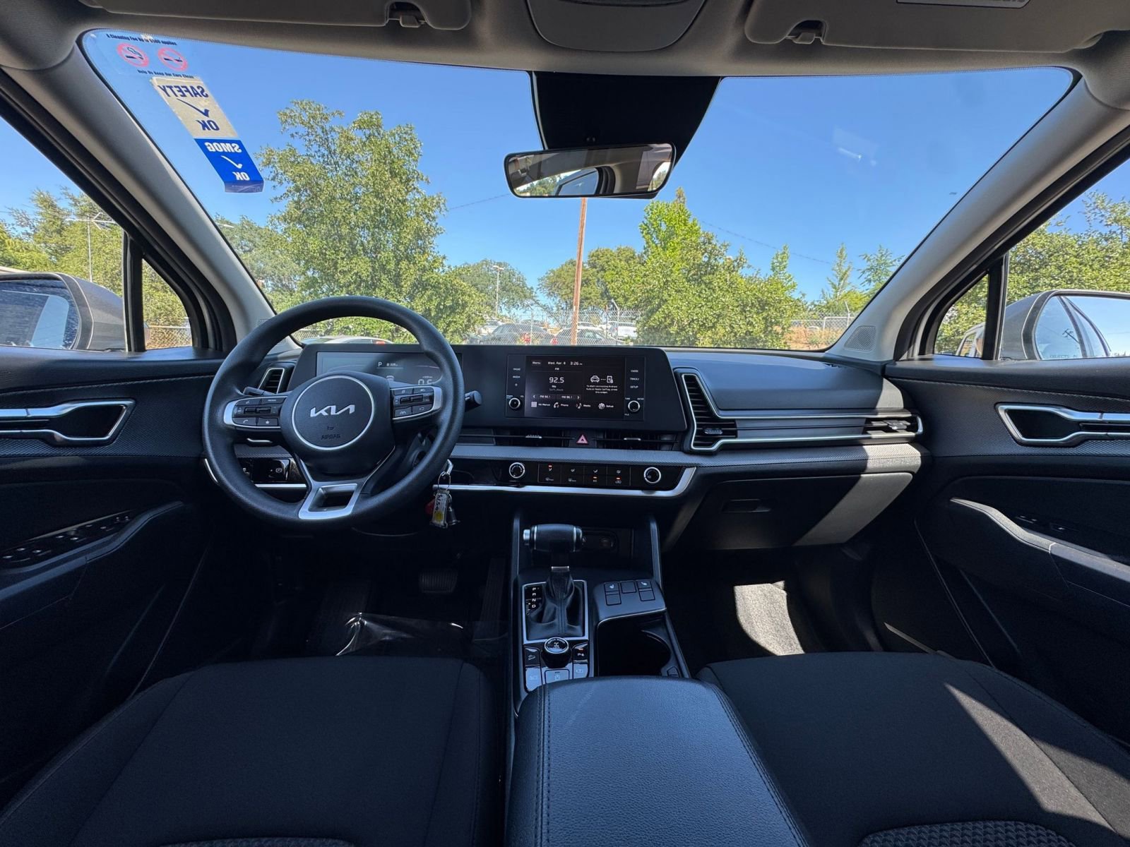 Used 2025 Kia Sportage LX image 32