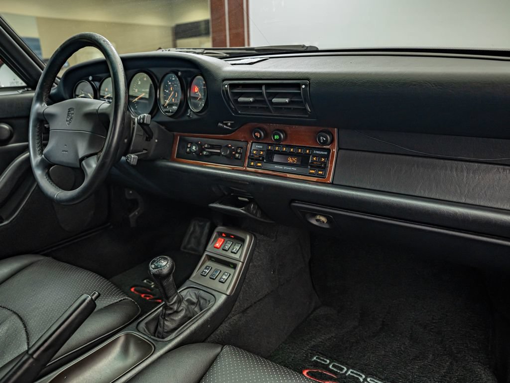 Used 1998 Porsche 911 Carrera RWD image 49