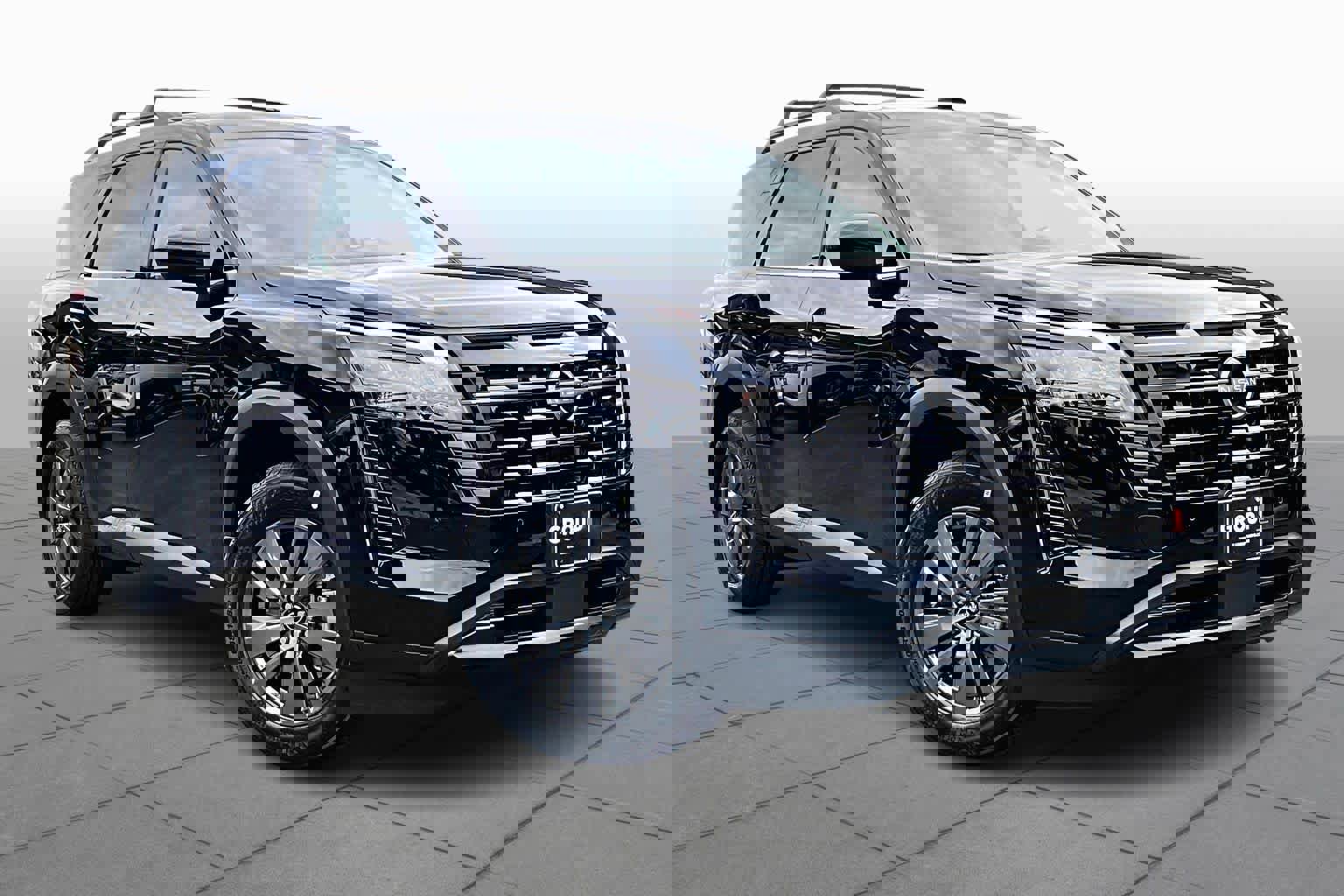 New 2026 Nissan Pathfinder SV image 2