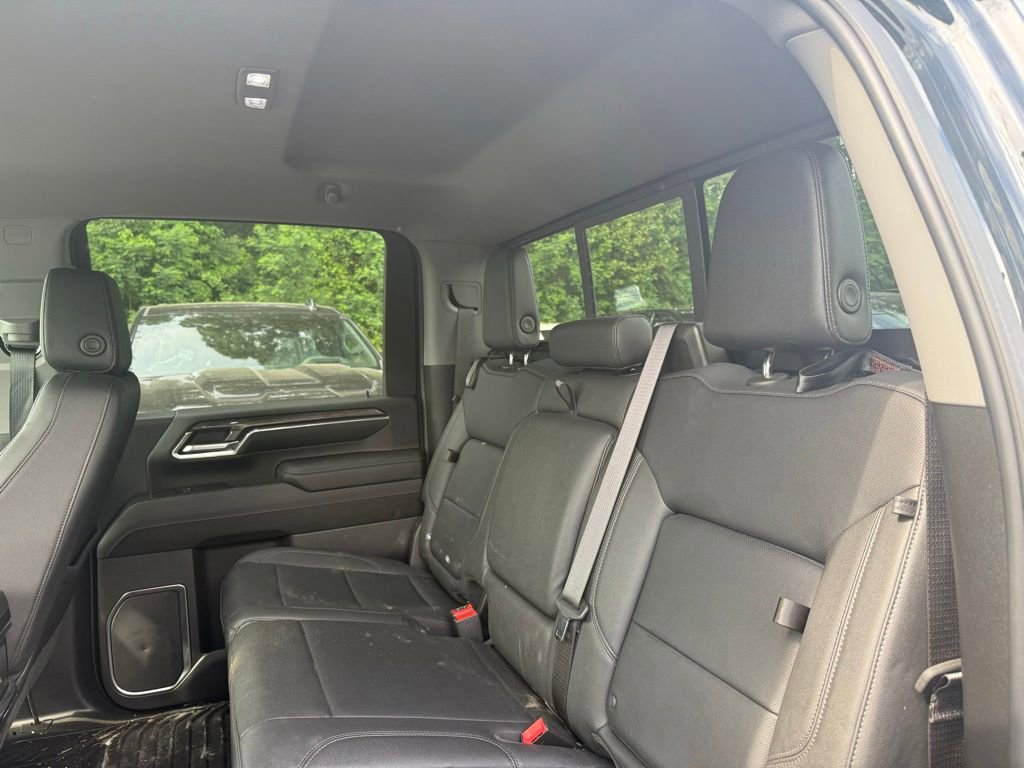 Used 2024 Chevrolet Silverado 2500 LTZ w/ LTZ Convenience Package AWD/4WD image 20