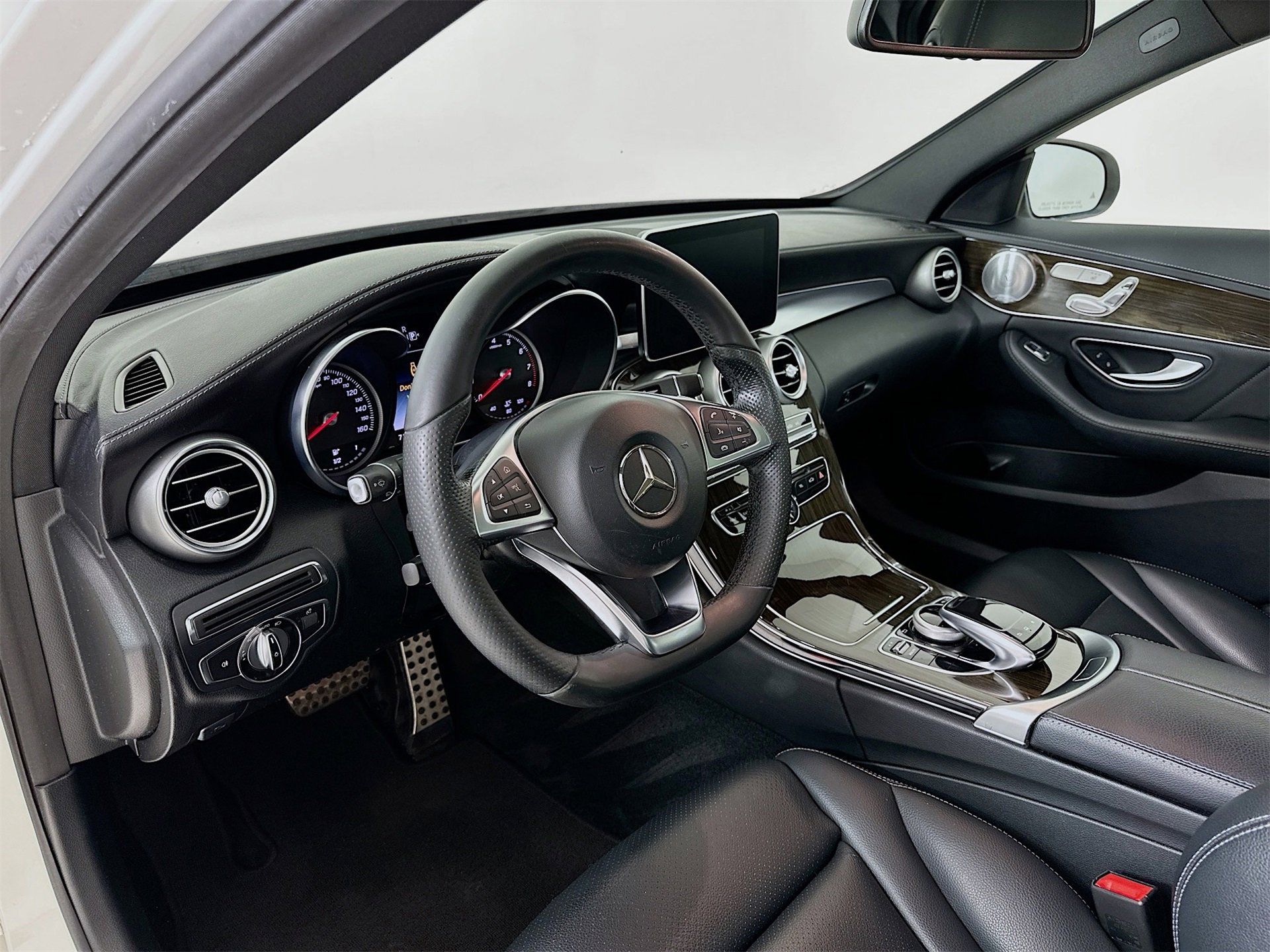 Used 2015 Mercedes-Benz C 400 4MATIC image 10