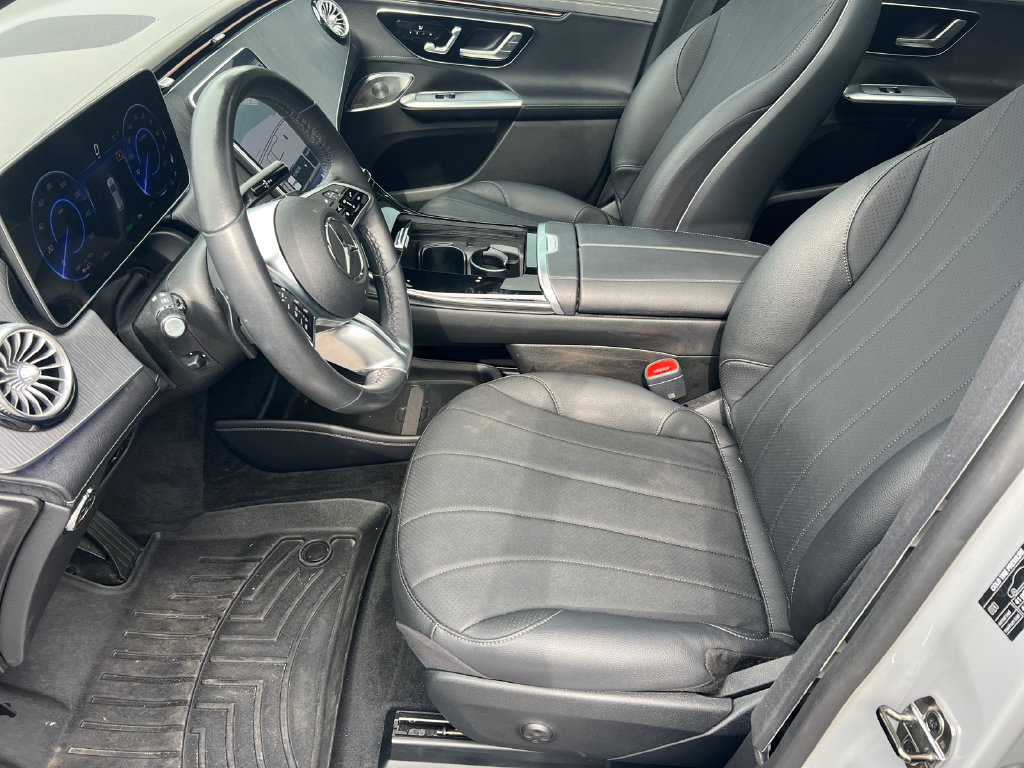Used 2023 Mercedes-Benz EQE 350+ 4MATIC SUV image 4