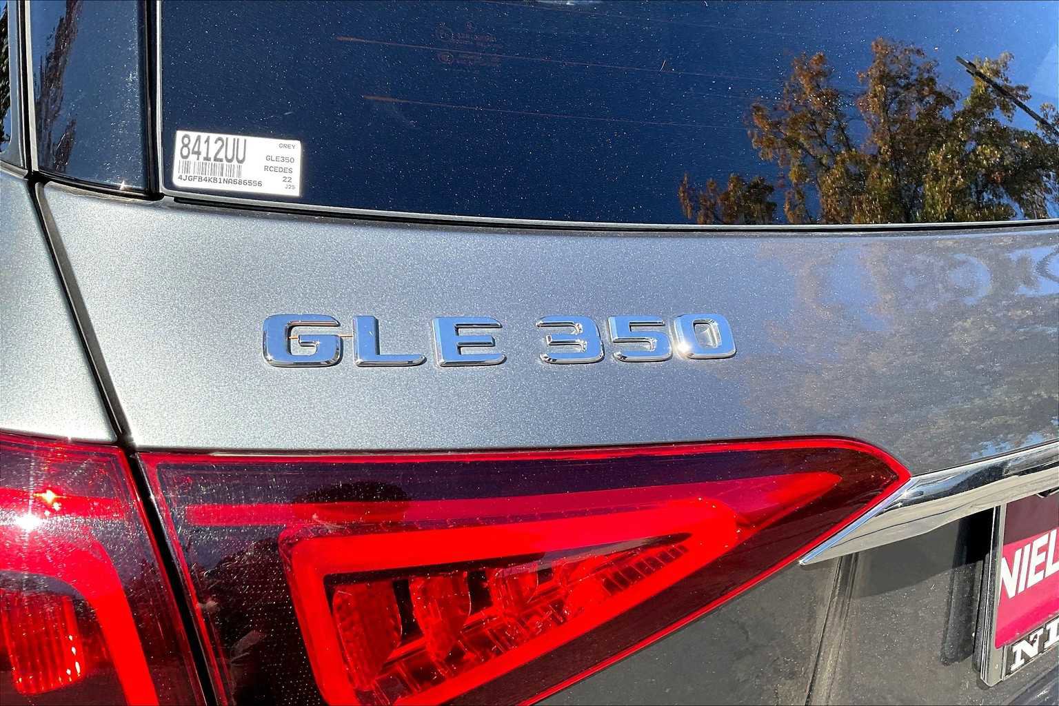 Used 2022 Mercedes-Benz GLE 350 4MATIC image 11