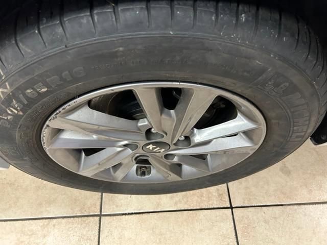 Used 2020 Kia Optima LX image 15