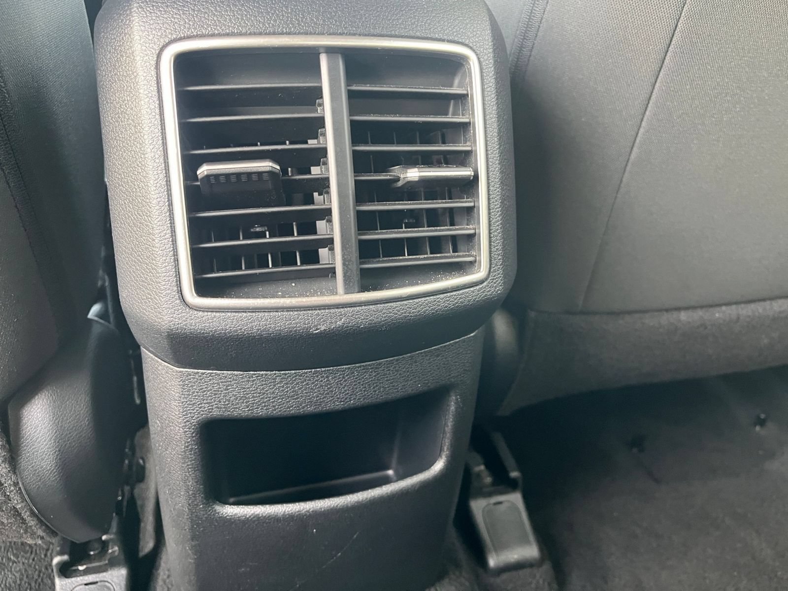 Used 2025 Kia Sportage LX FWD image 23