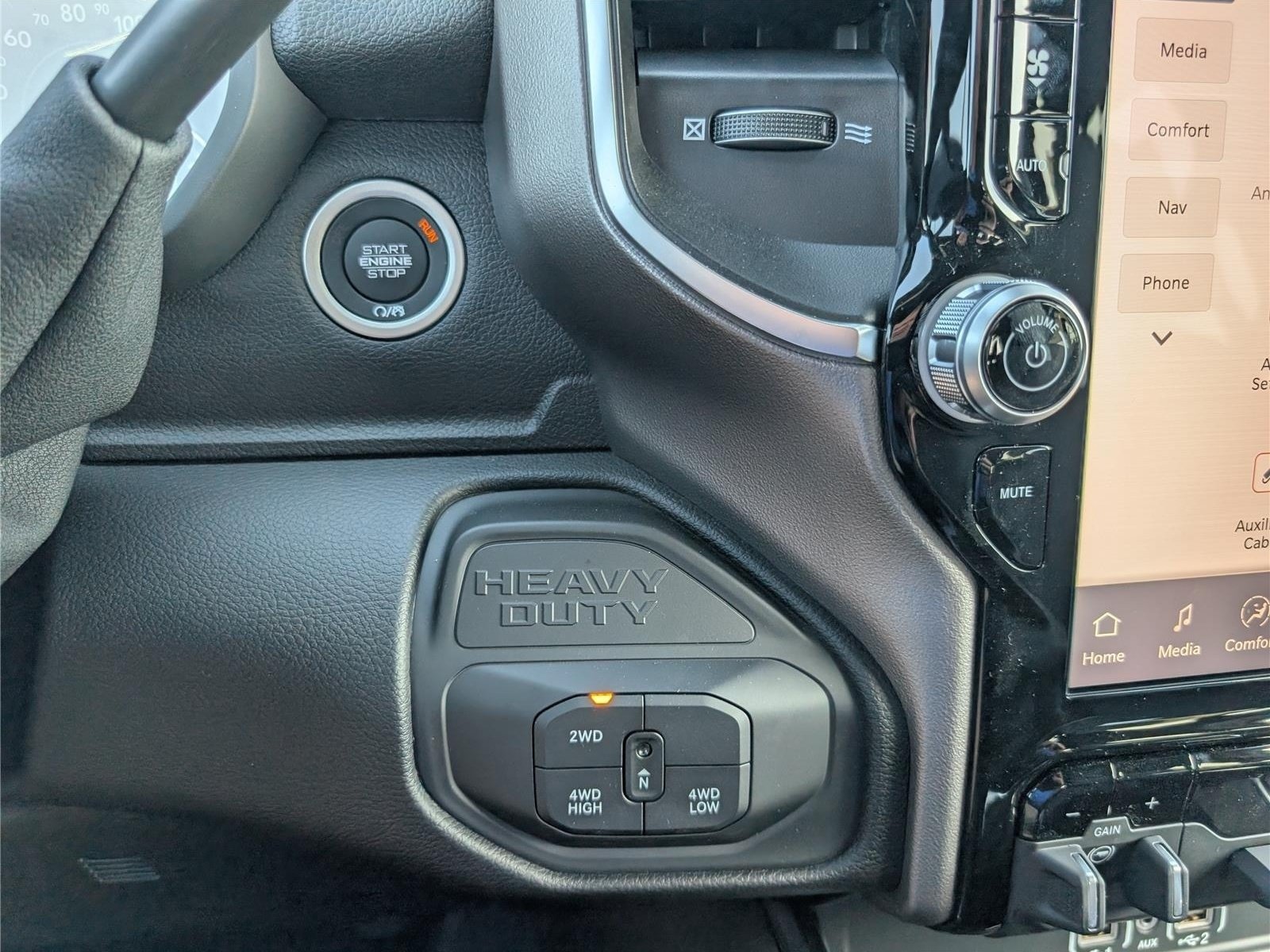 New 2026 RAM 2500 Big Horn AWD/4WD image 21