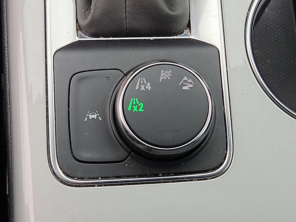 Used 2025 Chevrolet Blazer LT AWD/4WD image 22