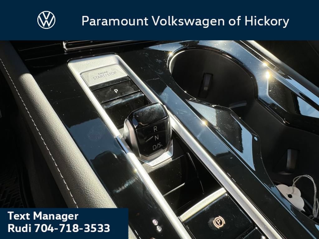 New 2026 Volkswagen Atlas SE image 13