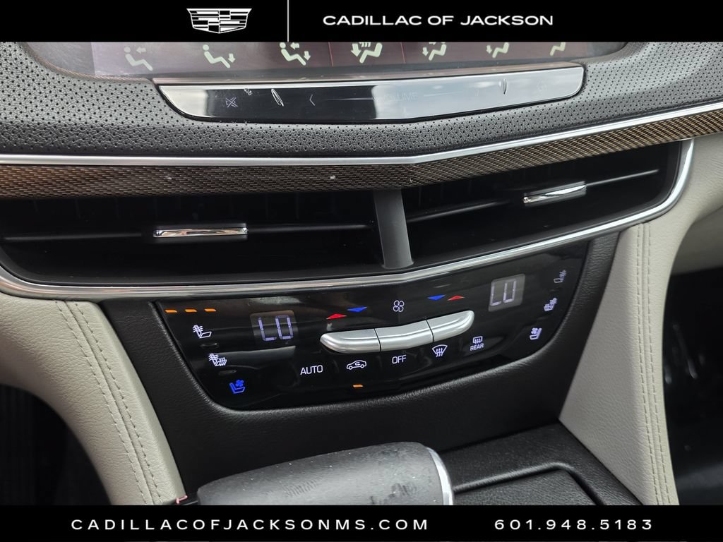 Used 2018 Cadillac CT6 Luxury w/ Active Chassis Package AWD/4WD image 18