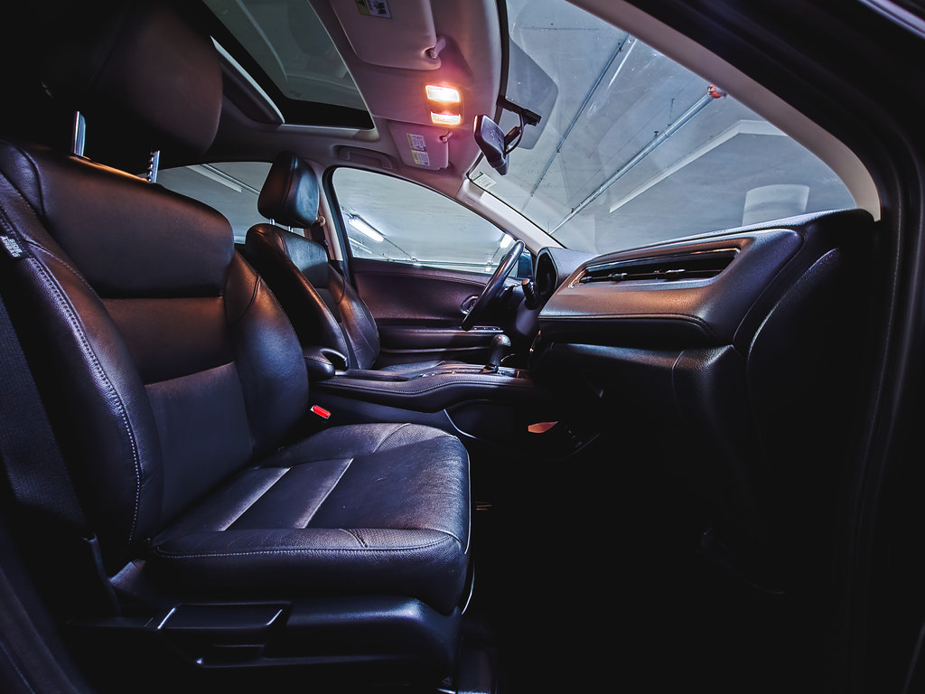 Used 2016 Honda HR-V EX-L image 32
