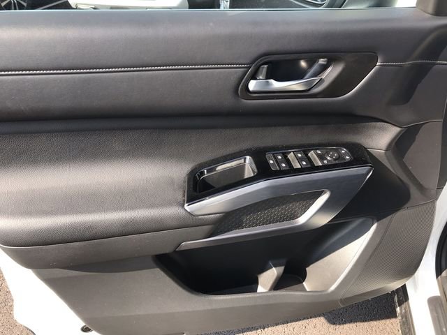 Certified 2023 Nissan Pathfinder SL AWD/4WD image 13