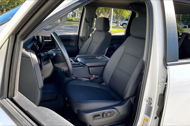 Certified 2022 Chevrolet Silverado 2500 Custom w/ Custom Value Package AWD/4WD image 24
