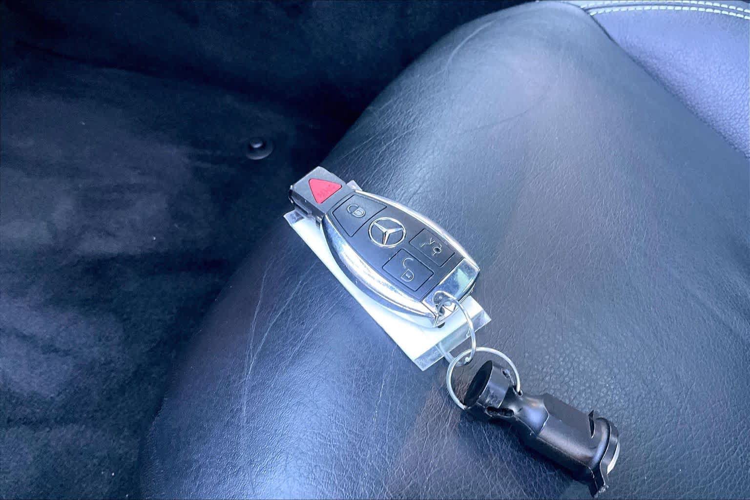 Used 2013 Mercedes-Benz SLK 250 image 15
