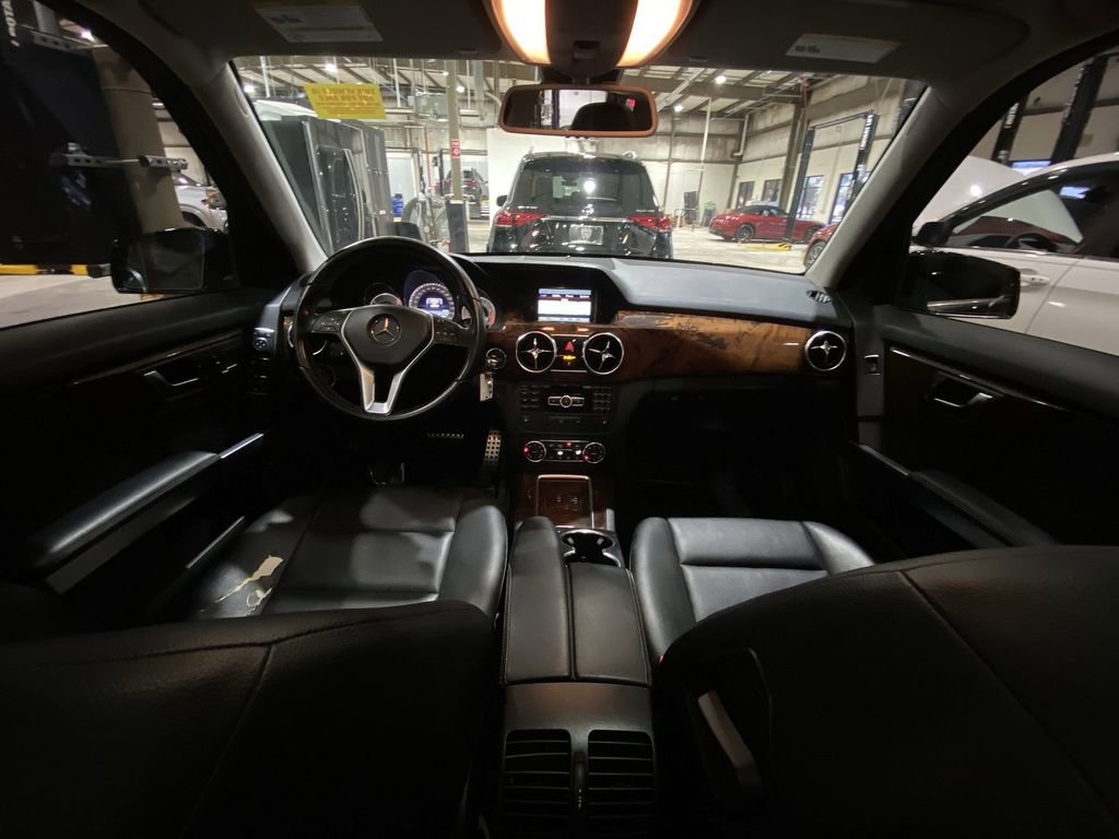 Used 2014 Mercedes-Benz GLK 350 4MATIC image 2