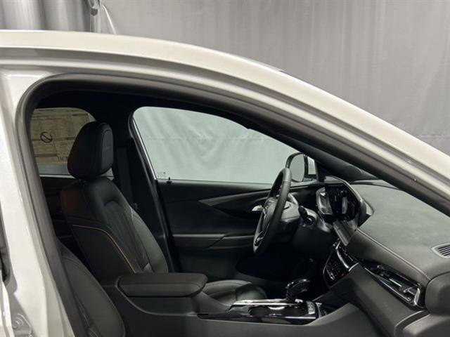 New 2025 Buick Envista Avenir image 10