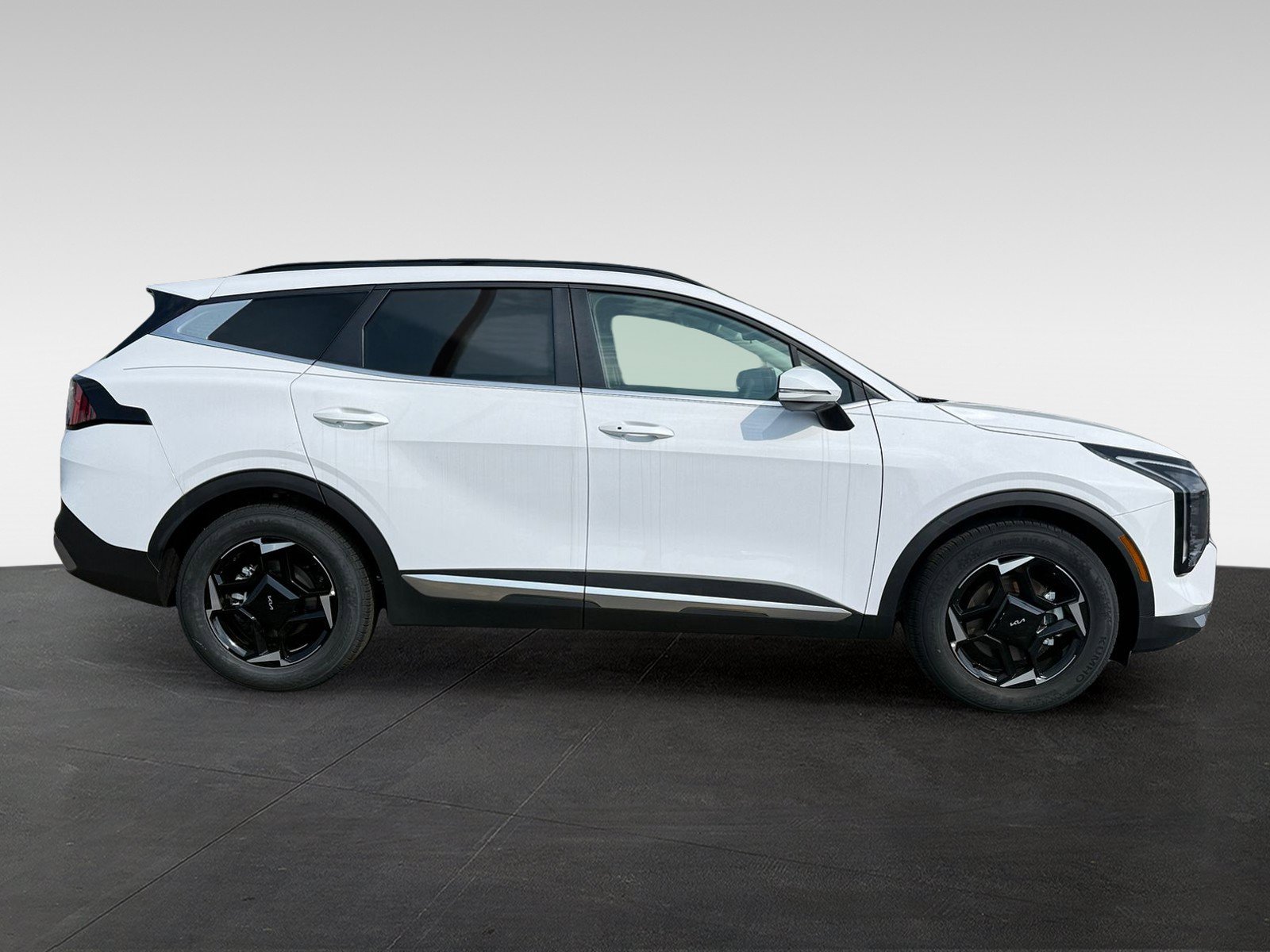 Used 2026 Kia Sportage LX AWD/4WD image 4