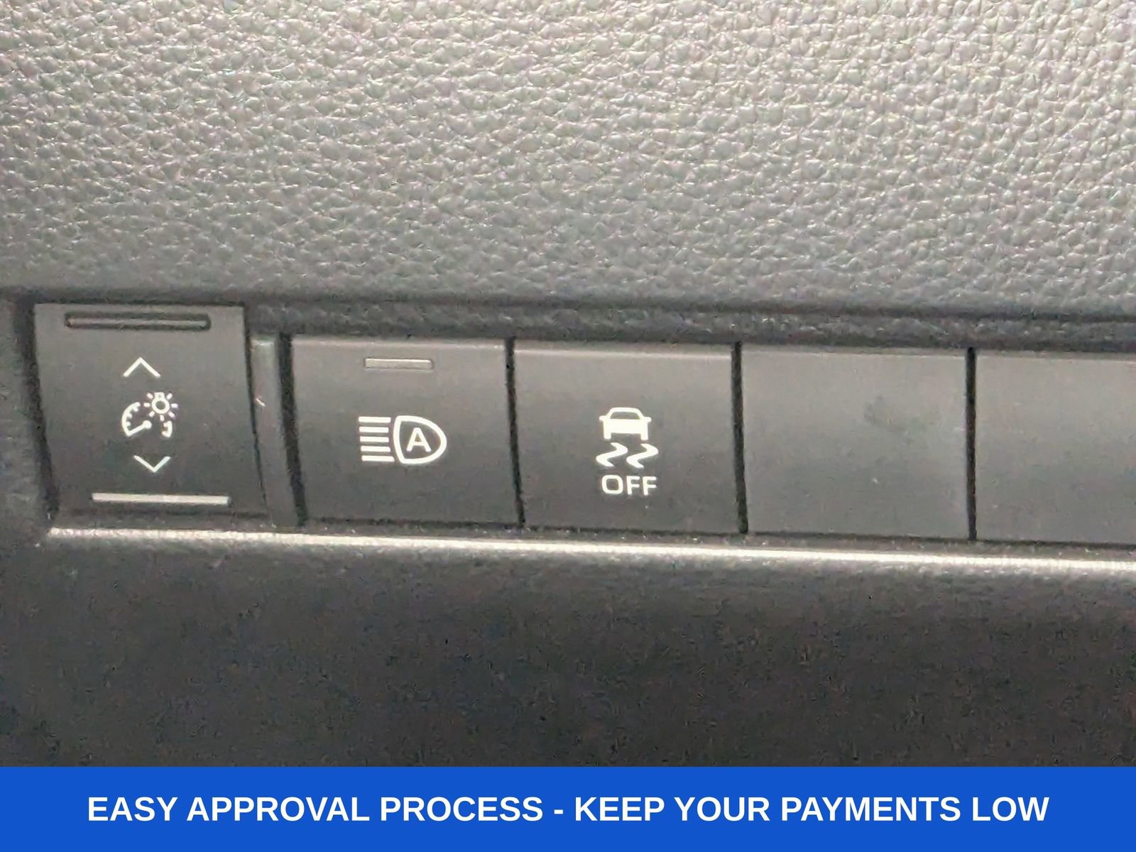 Used 2023 Toyota Venza XLE AWD/4WD image 40