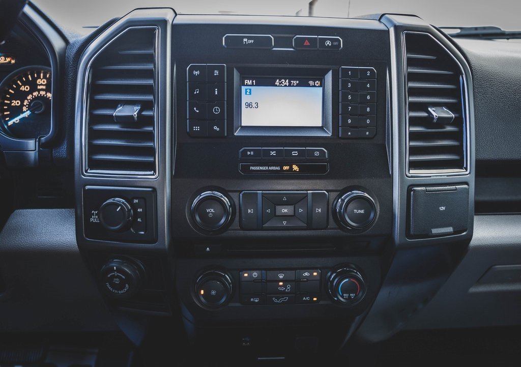 Used 2018 Ford F150 XLT w/ Equipment Group 301A Mid image 4