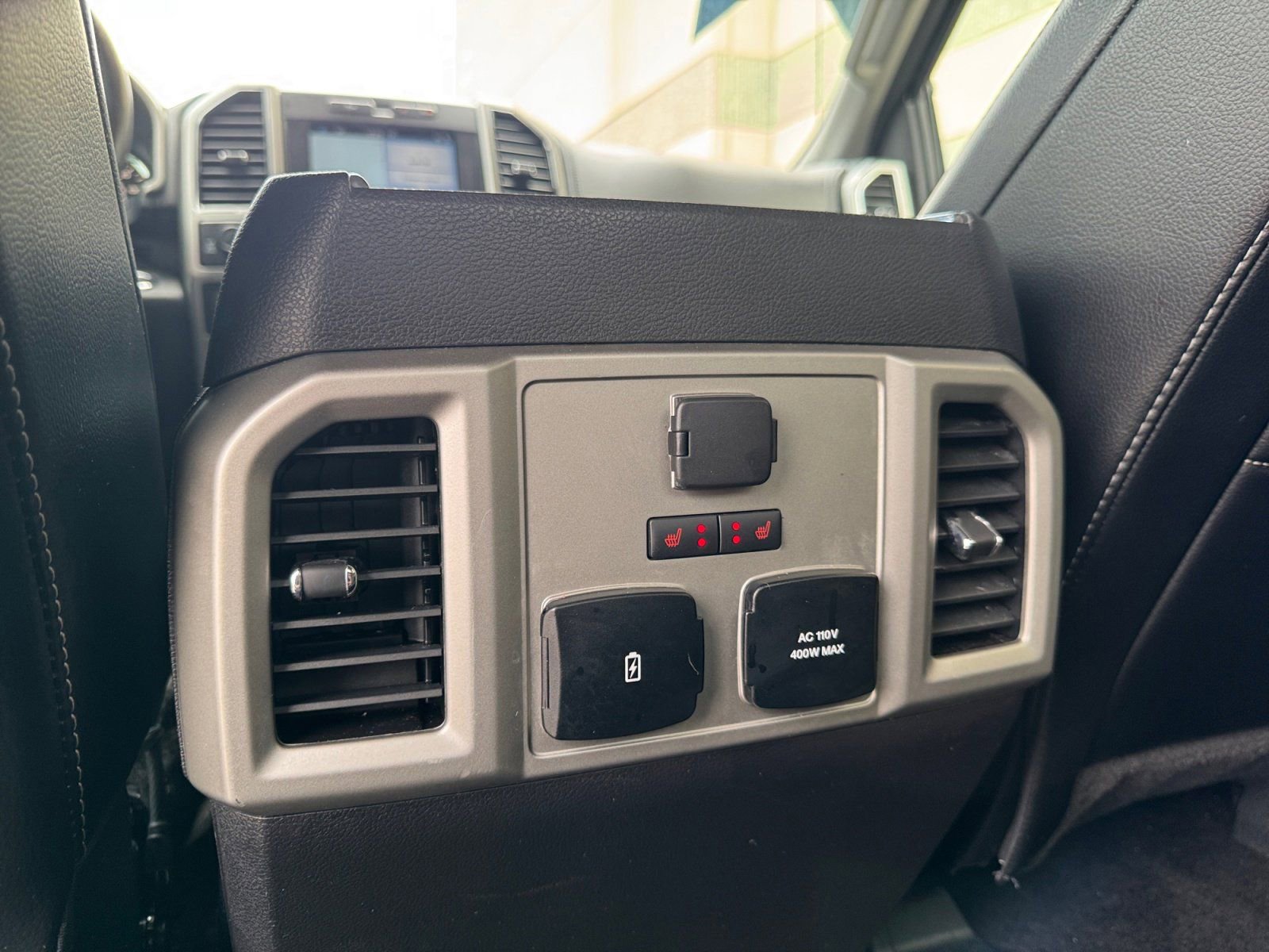 Used 2018 Ford F150 Lariat w/ Equipment Group 502A Luxury image 19