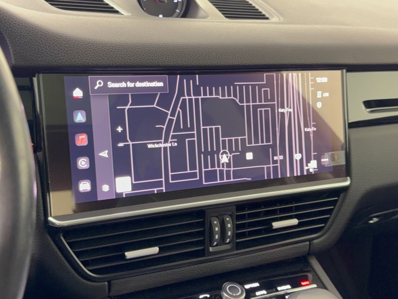 Certified 2023 Porsche Cayenne AWD/4WD image 23