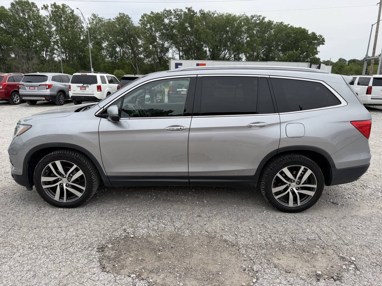 Used 2016 Honda Pilot Touring image 6