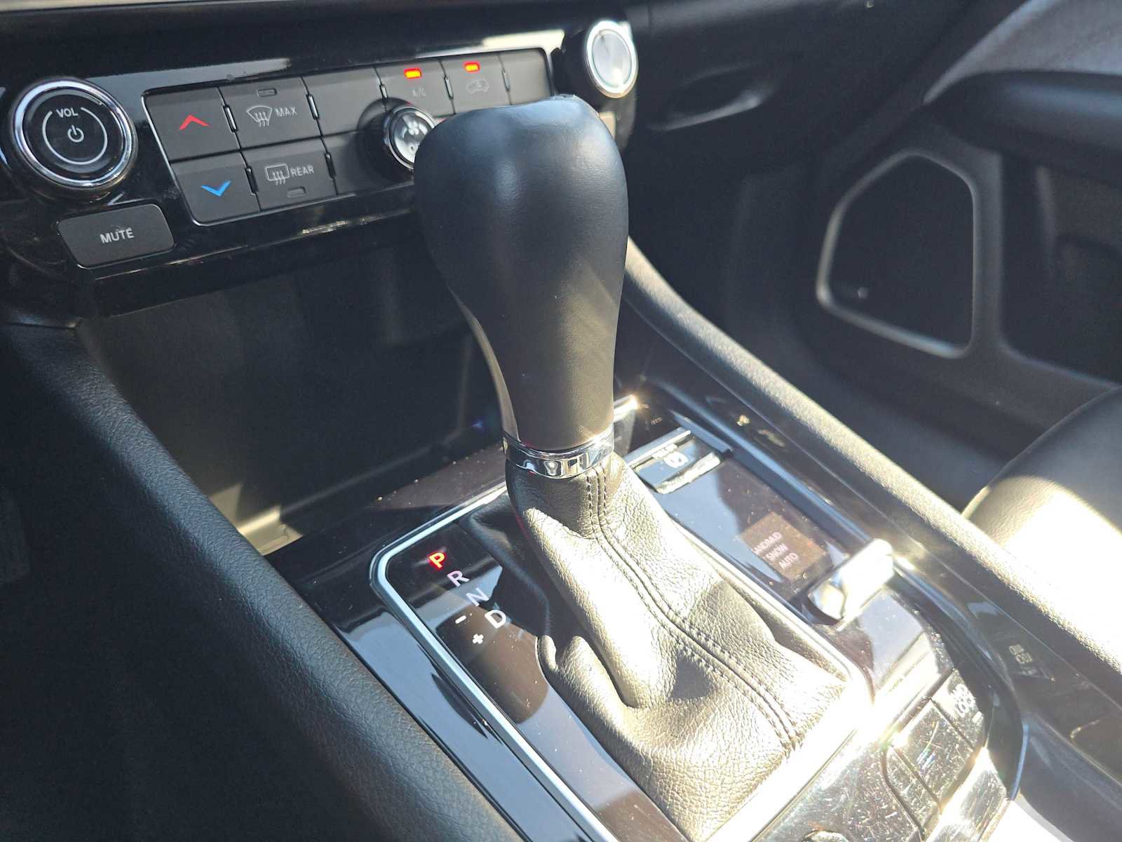 Used 2023 Jeep Compass Latitude w/ Sun and Sound Group image 35