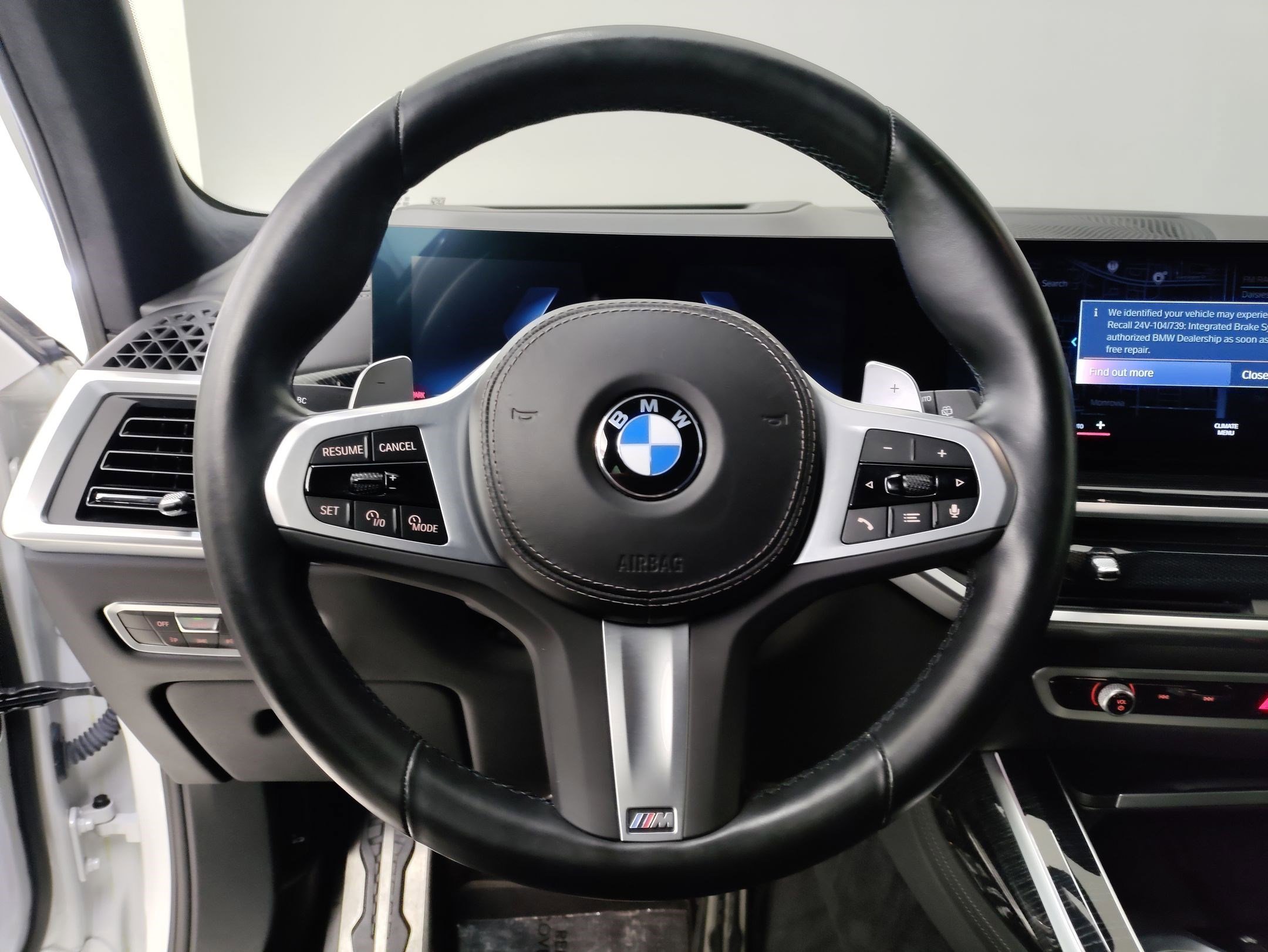 Certified 2023 BMW X7 xDrive40i w/ M Sport Package image 14