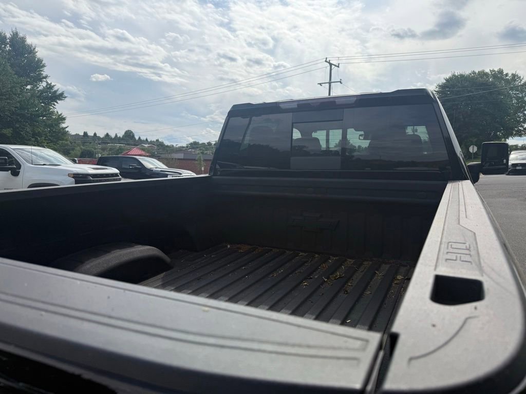 Used 2024 Chevrolet Silverado 2500 LTZ w/ LTZ Convenience Package AWD/4WD image 8