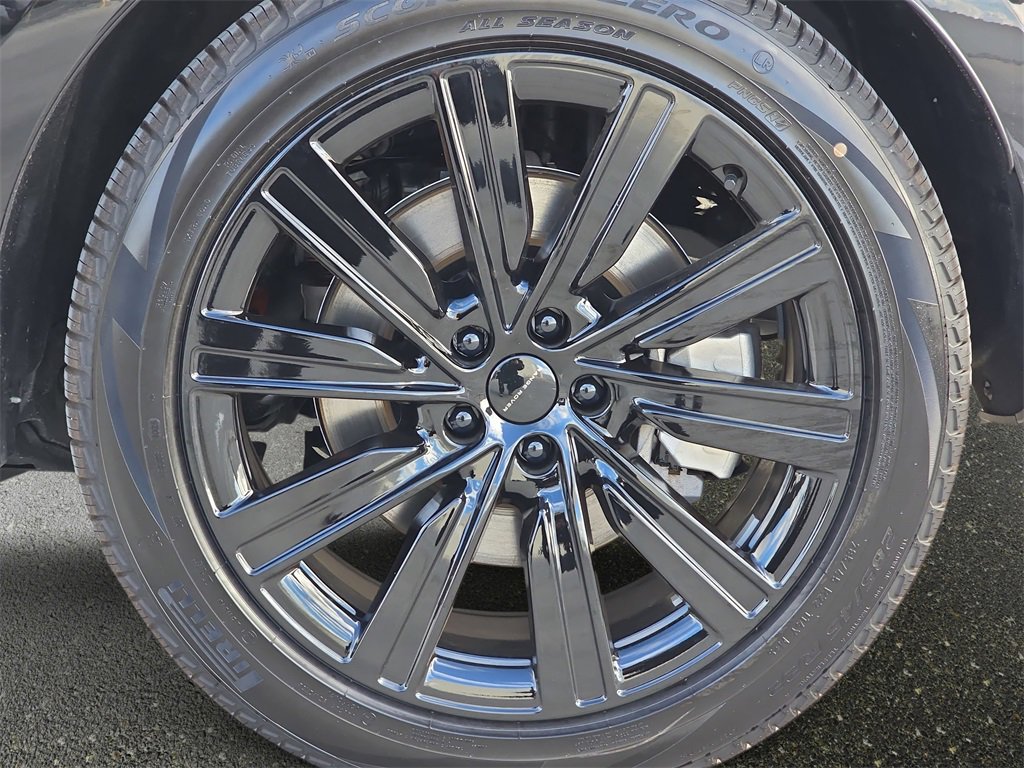 New 2026 Land Rover Range Rover SE image 35