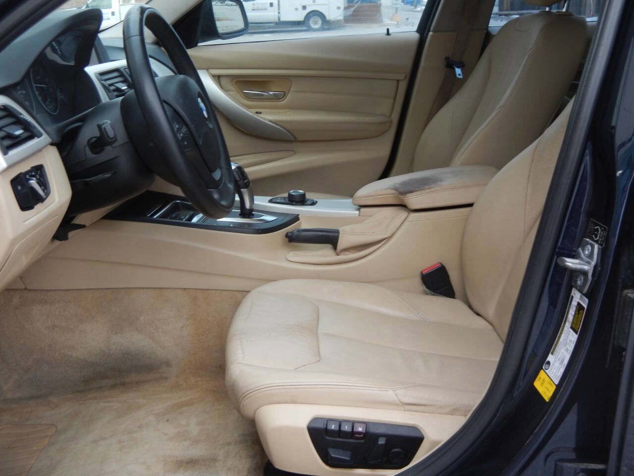 Used 2014 BMW 320i Sedan RWD image 26