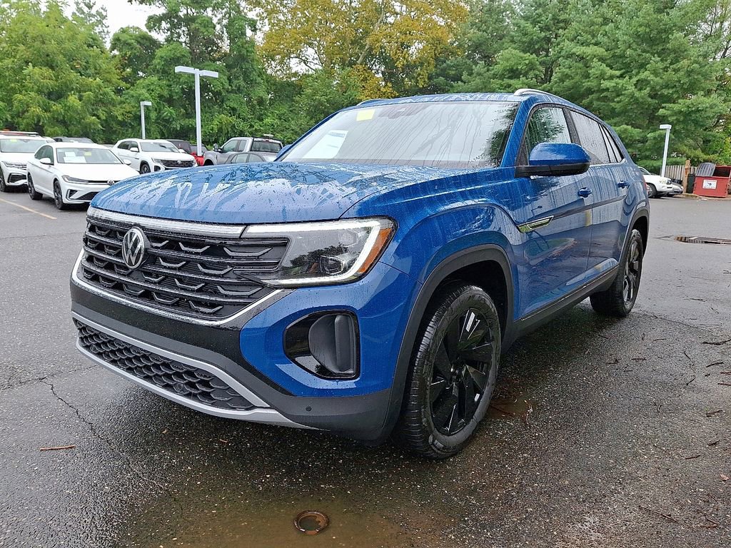 New 2026 Volkswagen Atlas Cross Sport SE image 2