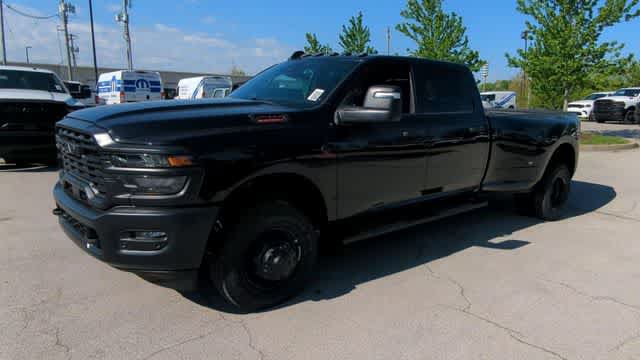 New 2026 RAM 3500 Tradesman AWD/4WD image 4